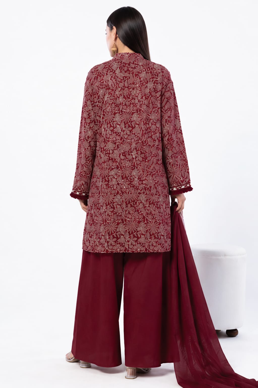 Elegant Floral 3-Piece Unstitched Lawn Suit – Summer Collection
